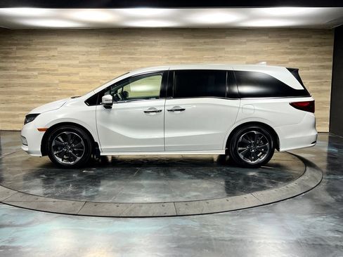 Used 2022 Honda Odyssey Elite image 11