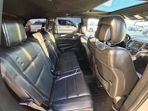 Used 2014 Jeep Grand Cherokee Overland w/ Advanced Technology Group image 11