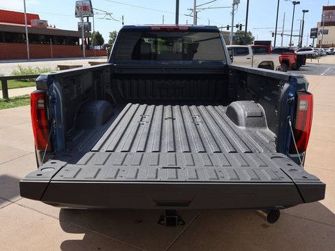 New 2026 GMC Sierra 3500 Denali Ultimate AWD/4WD image 19