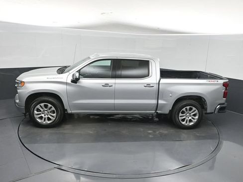 Used 2022 Chevrolet Silverado 1500 LTZ w/ Technology Package AWD/4WD image 43