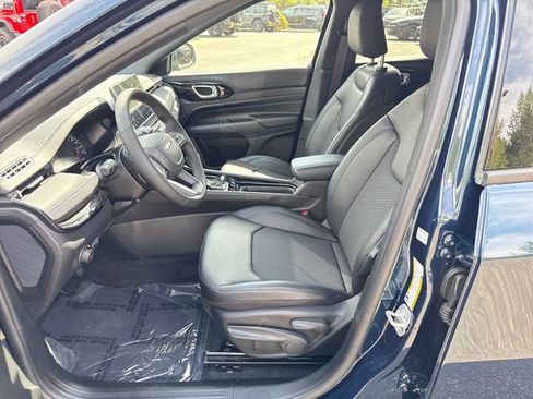 New 2026 Jeep Compass Latitude AWD/4WD image 14