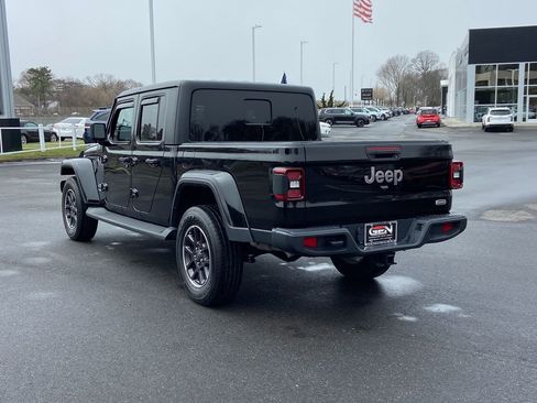 Used 2022 Jeep Gladiator Overland w/ Popular Equipment Package AWD/4WD image 6