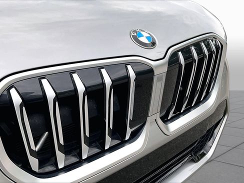 Certified 2025 BMW X1 xDrive28i AWD/4WD image 32