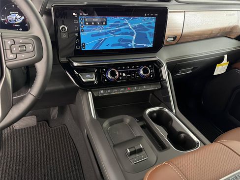 New 2026 GMC Sierra 2500 Denali Ultimate AWD/4WD image 31