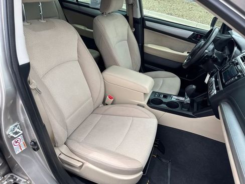 Used 2019 Subaru Outback 2.5i AWD/4WD image 18