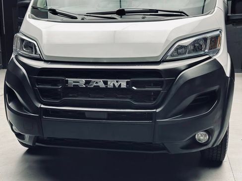 Used 2025 RAM ProMaster 3500 w/ Convenience Group FWD image 14