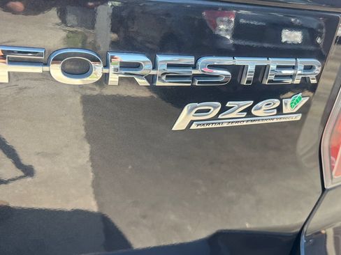 Used 2016 Subaru Forester 2.5i Premium AWD/4WD image 24