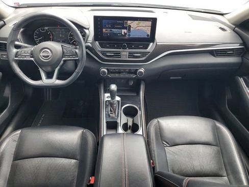 Certified 2023 Nissan Altima 2.5 SR w/ SR Premium Package FWD image 3