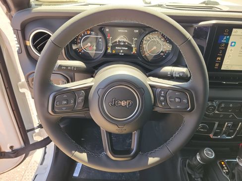 New 2026 Jeep Gladiator Mojave AWD/4WD image 18