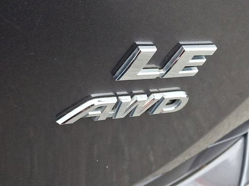 Used 2016 Toyota RAV4 LE image 30