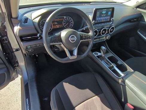 Used 2022 Nissan Sentra SR w/ Electronics Package image 16