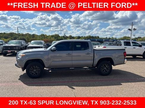Used 2020 Toyota Tacoma SR5 RWD image 4