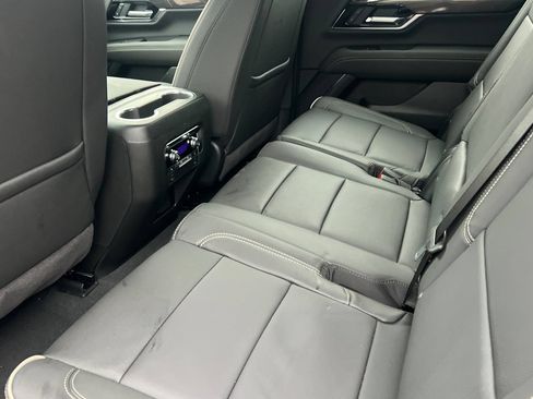 New 2026 GMC Yukon Elevation AWD/4WD image 8