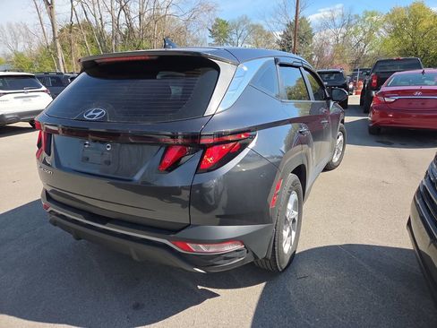 Used 2022 Hyundai Tucson SE FWD image 4