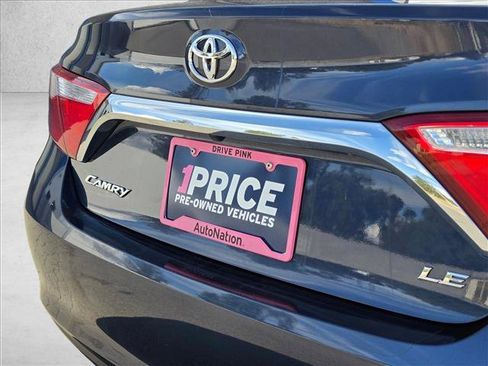 Used 2016 Toyota Camry LE FWD image 14