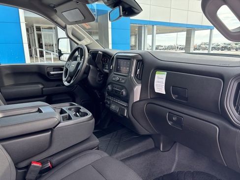 Used 2025 Chevrolet Silverado 2500 W/T w/ WT/CX Safety Package image 34