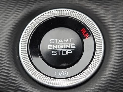 Used 2024 Jeep Grand Cherokee Altitude AWD/4WD image 34