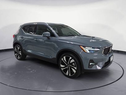 Used 2023 Volvo XC40 B4 Plus w/ Driver Assist Package