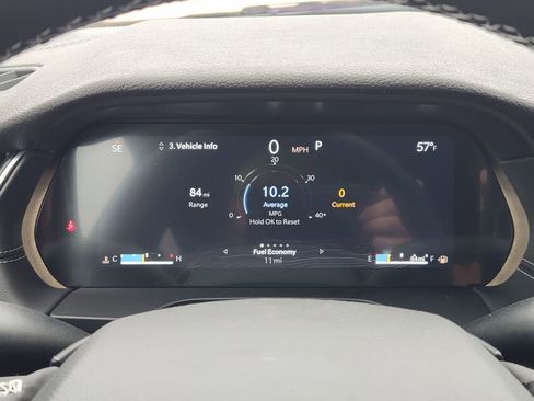 New 2025 Jeep Grand Cherokee L Laredo image 14