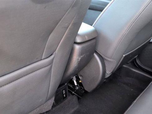 Used 2021 Chevrolet TrailBlazer RS w/ Convenience Package FWD image 30