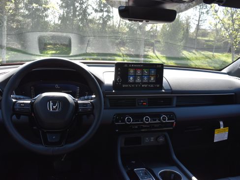 New 2025 Honda Pilot Black Edition image 48