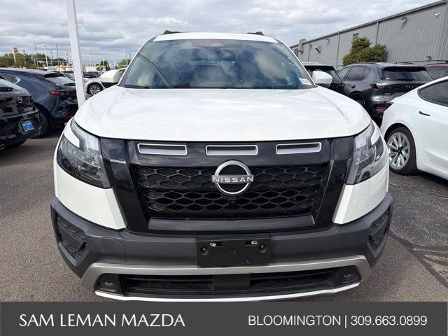 Used 2025 Nissan Pathfinder Rock Creek AWD/4WD image 8