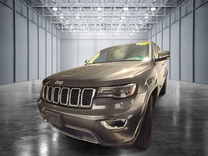 Used 2017 Jeep Grand Cherokee Limited w/ Luxury Group II