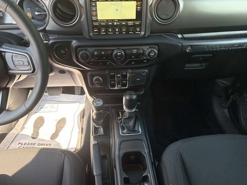 Used 2023 Jeep Wrangler Unlimited w/ Cold Weather Group AWD/4WD image 25