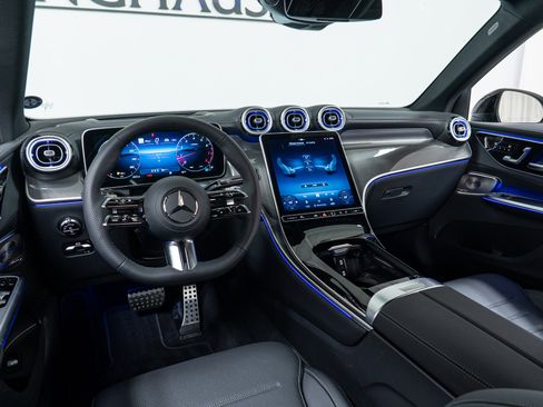New 2026 Mercedes-Benz GLC 300 4MATIC image 16