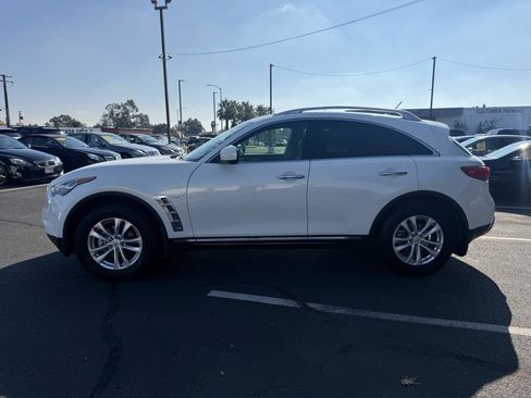 Used 2014 INFINITI QX70 AWD w/ Premium Package image 6