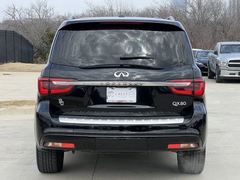 Used 2023 INFINITI QX80 Premium Select w/ All-Season Package image 5