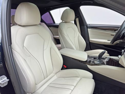 Used 2021 BMW 540i w/ M Sport Package RWD image 41
