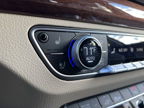 Used 2023 Audi Q5 e Premium Plus image 35