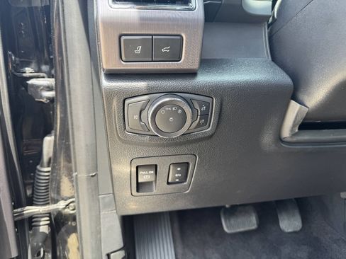 Used 2018 Ford Expedition Max Platinum AWD/4WD image 14