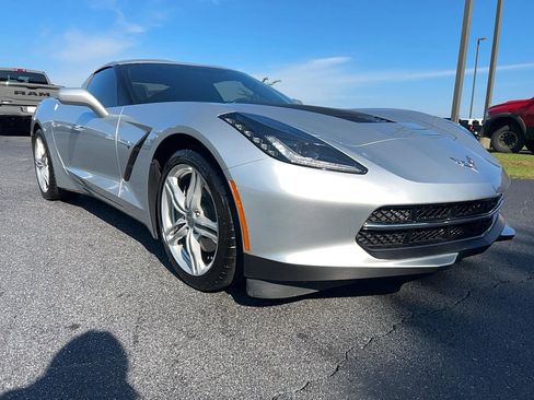 Used 2017 Chevrolet Corvette Stingray Coupe w/ 1LT image 3