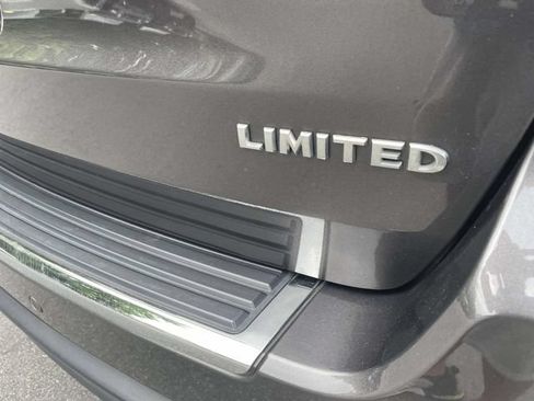 Used 2019 Jeep Grand Cherokee Limited w/ Luxury Group II AWD/4WD image 9