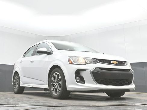 Used 2017 Chevrolet Sonic LT w/ Convenience Package FWD image 27