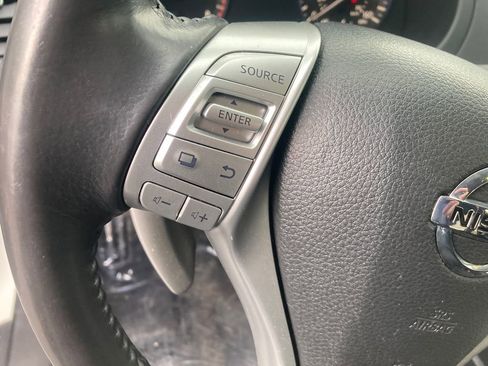 Used 2017 Nissan Altima 2.5 SR FWD image 36