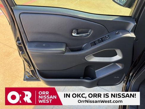 Used 2024 Nissan Frontier SV w/ SV Convenience Package image 12