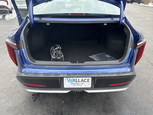 New 2025 Kia K4 LXS image 38