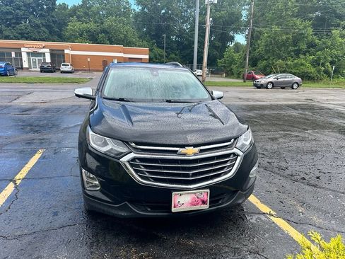 Used 2020 Chevrolet Equinox Premier AWD/4WD image 2