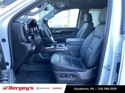 Certified 2025 GMC Sierra 1500 Elevation w/ Elevation Premium Package AWD/4WD image 11