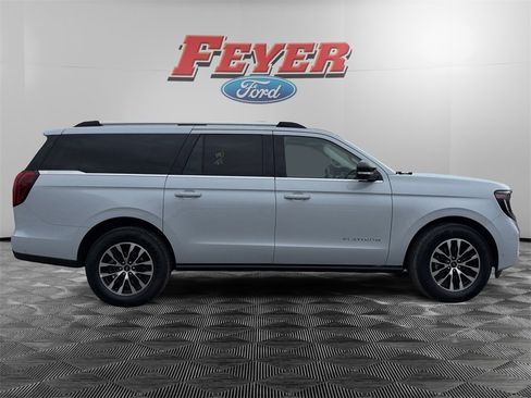 Certified 2025 Ford Expedition Max Platinum image 6