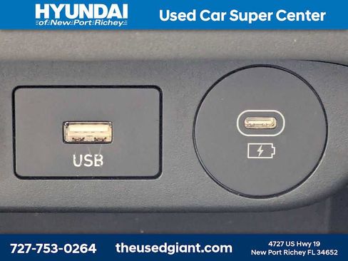 Certified 2025 Hyundai Elantra SEL FWD image 24