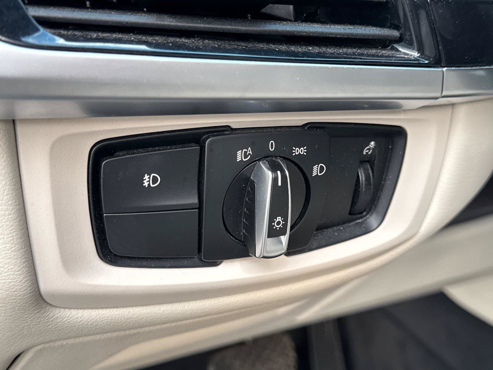 Used 2018 BMW X5 xDrive35i w/ M Sport Package AWD/4WD image 28