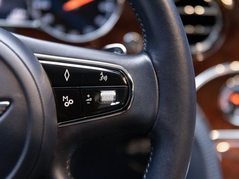 Used 2017 Bentley Mulsanne RWD image 79