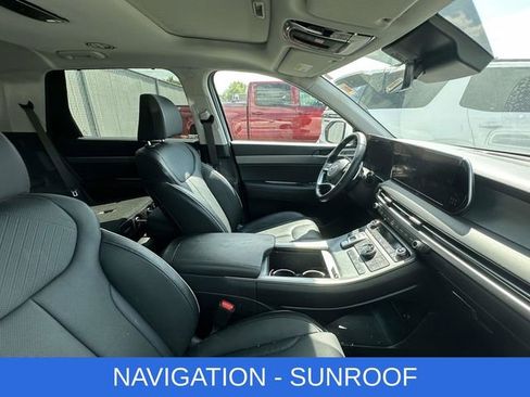 Used 2025 Hyundai Palisade SEL image 2