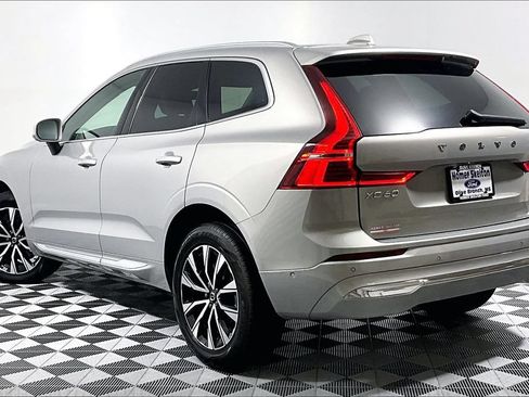 Used 2023 Volvo XC60 B5 Plus AWD/4WD image 11