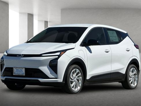 New 2027 Chevrolet Bolt LT w/ Comfort Package image 8