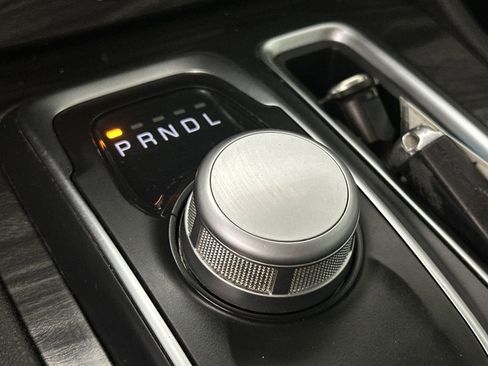 Used 2020 Chrysler 300 Touring w/ Sport Appearance Package image 20